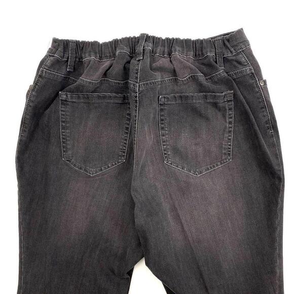 Gloria Vanderbilt Amanda Skinny Back Elastic Women's size 18WP Black Denim jeans - Picture 2 of 4